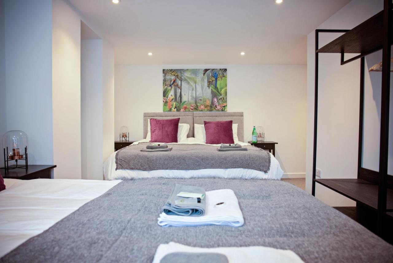 The Dragon'S Den Apartamento Harrogate Exterior foto